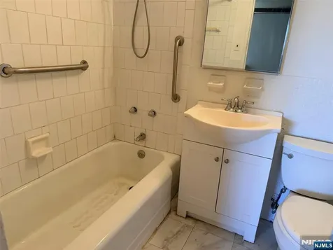 2 Horizon Road Fort Lee NJ 07024