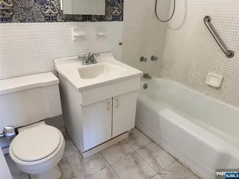 2 Horizon Road Fort Lee NJ 07024