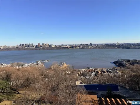 2 Horizon Road Fort Lee NJ 07024