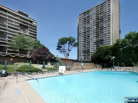 2 Horizon Road Fort Lee NJ 07024