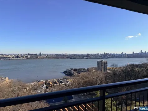 2 Horizon Road Fort Lee NJ 07024