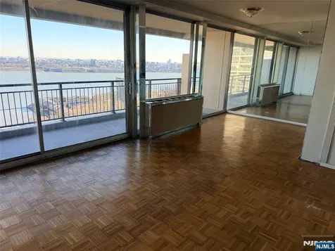 2 Horizon Road Fort Lee NJ 07024
