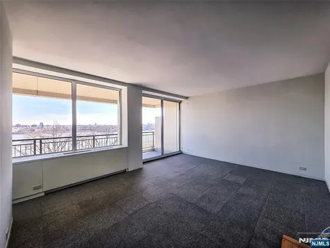 1 Horizon Fort Lee NJ 07024