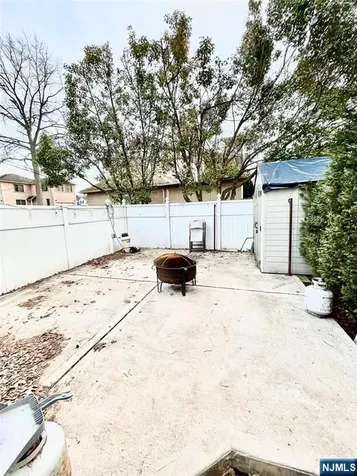 2 Van Valkenburgh Avenue Bergenfield NJ 07621