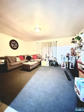 2 Van Valkenburgh Avenue Bergenfield NJ 07621