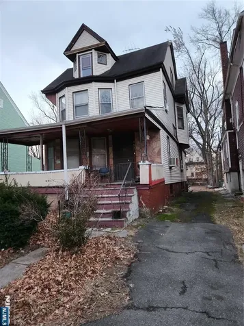 605 Park Avenue East Orange NJ 07017