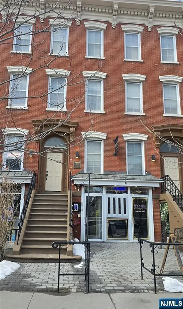 673 Bergen Avenue Jersey City NJ 07304