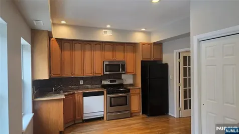 673 Bergen Avenue Jersey City NJ 07304