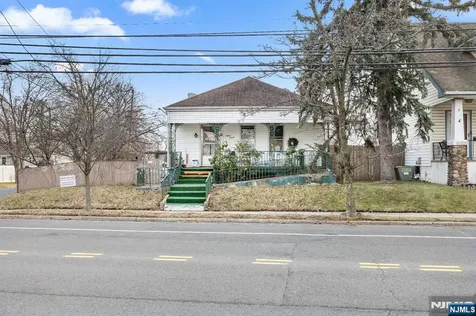 37 Raritan Road Linden NJ 07036