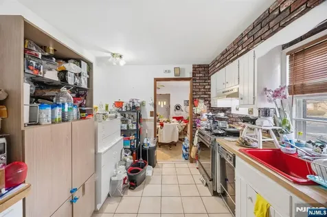 37 Raritan Road Linden NJ 07036