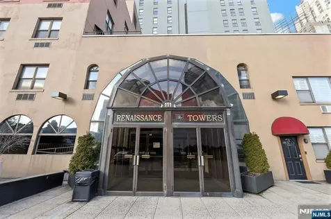 111 Mulberry Newark NJ 07102