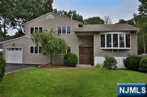 9 Gibbs Road Dumont NJ 07628