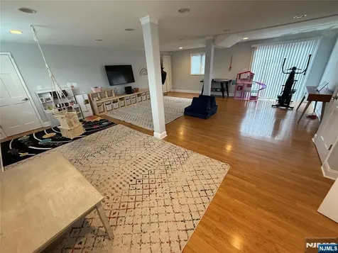 9 Gibbs Road Dumont NJ 07628
