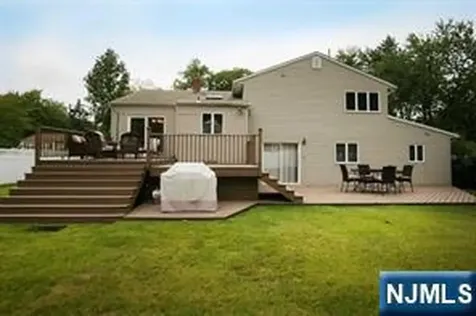 9 Gibbs Road Dumont NJ 07628