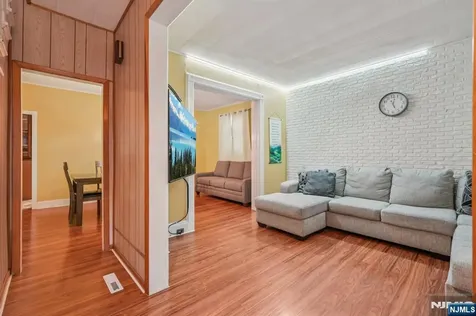 670 Devon Street Kearny NJ 07032