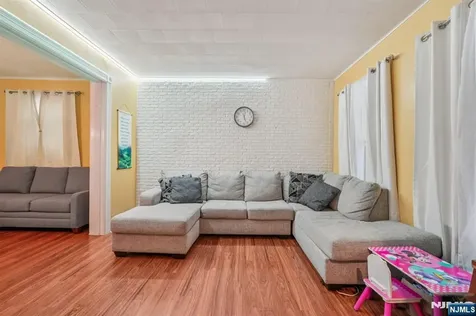 670 Devon Street Kearny NJ 07032