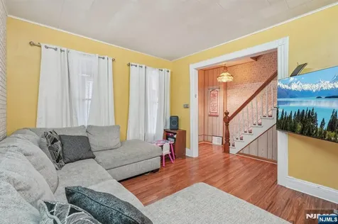 670 Devon Street Kearny NJ 07032