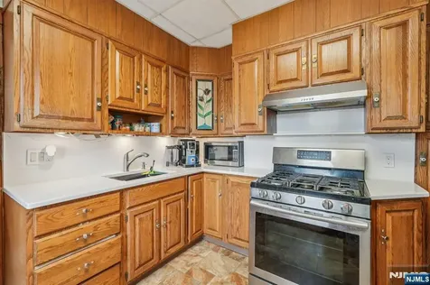 670 Devon Street Kearny NJ 07032