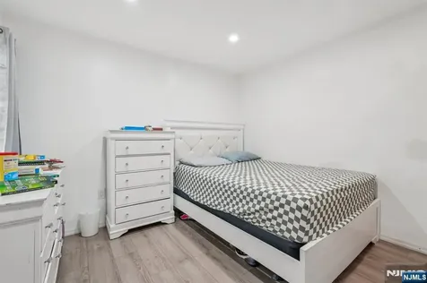 670 Devon Street Kearny NJ 07032