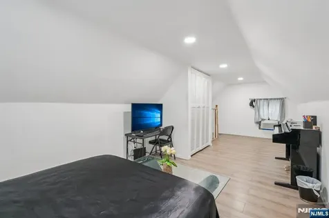 670 Devon Street Kearny NJ 07032