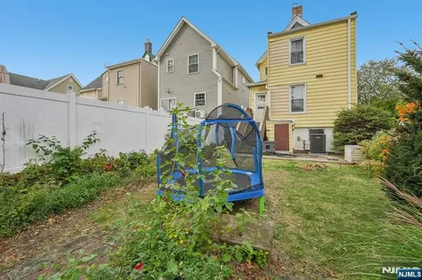 670 Devon Street Kearny NJ 07032