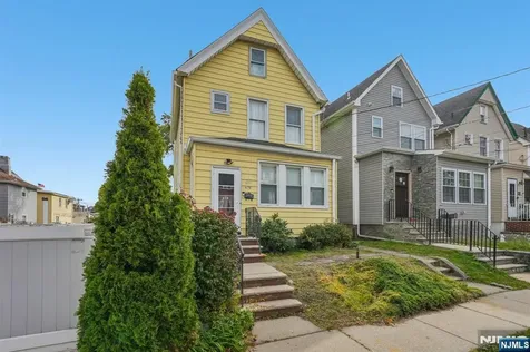 670 Devon Street Kearny NJ 07032