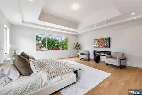 144 Demarest Avenue Englewood Cliffs NJ 07632