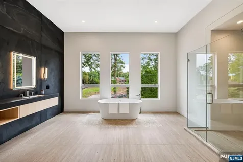 144 Demarest Avenue Englewood Cliffs NJ 07632