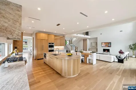 144 Demarest Avenue Englewood Cliffs NJ 07632