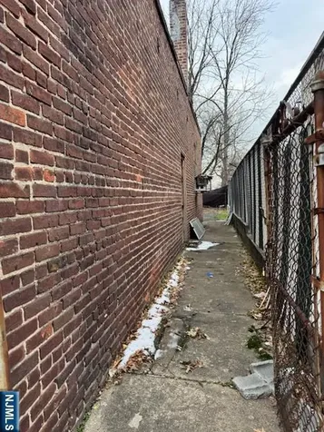 68 Dodd Street East Orange NJ 07017
