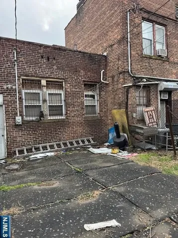68 Dodd Street East Orange NJ 07017