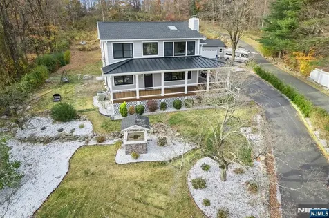17 Rockaway Valley Road Montville Township NJ 07045