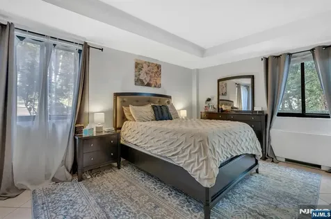 1375 River Edgewater NJ 07020