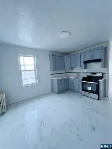 334-336 Redwood Paterson NJ 07522