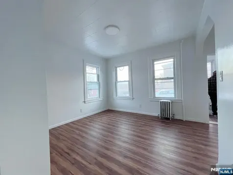 334-336 Redwood Paterson NJ 07522
