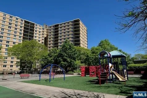 2200 N Central Avenue Fort Lee NJ 07024