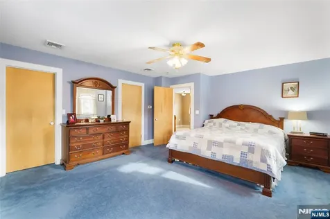 79 Fairfield Avenue West Caldwell NJ 07006