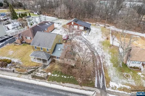79 Fairfield Avenue West Caldwell NJ 07006