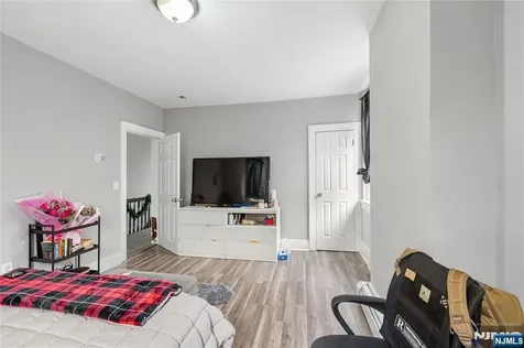 267 6th Avenue Newark NJ 07107
