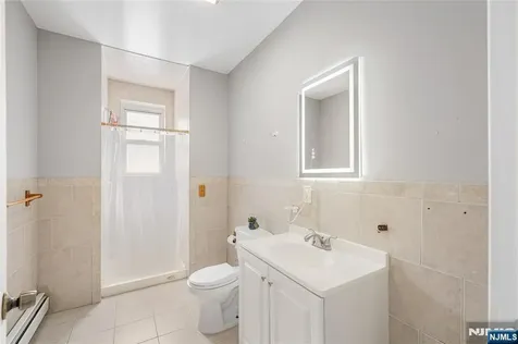 267 6th Avenue Newark NJ 07107