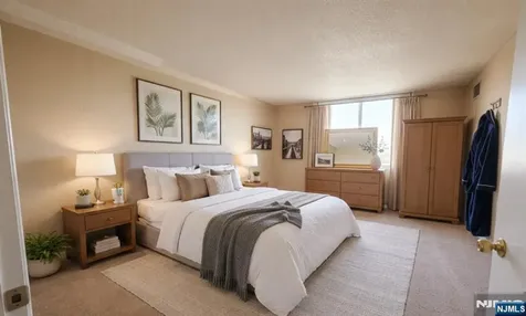 1527 Harmon Cove Tower Secaucus NJ 07094