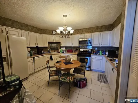 1527 Harmon Cove Tower Secaucus NJ 07094