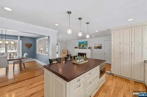 2 Overbrook Place Hillsdale NJ 07642