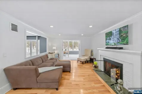 2 Overbrook Place Hillsdale NJ 07642