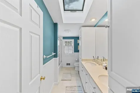 2 Overbrook Place Hillsdale NJ 07642