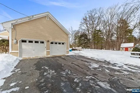 2 Overbrook Place Hillsdale NJ 07642