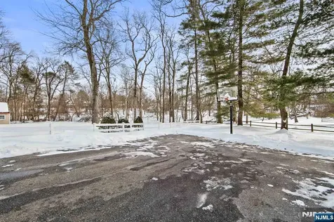 2 Overbrook Place Hillsdale NJ 07642