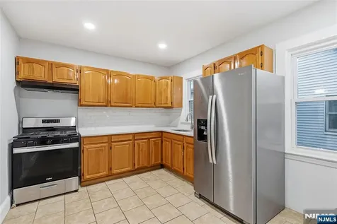288 William East Orange NJ 07017