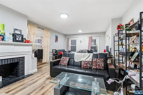 288 William East Orange NJ 07017