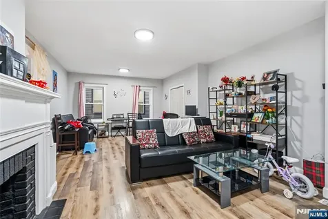 288 William East Orange NJ 07017